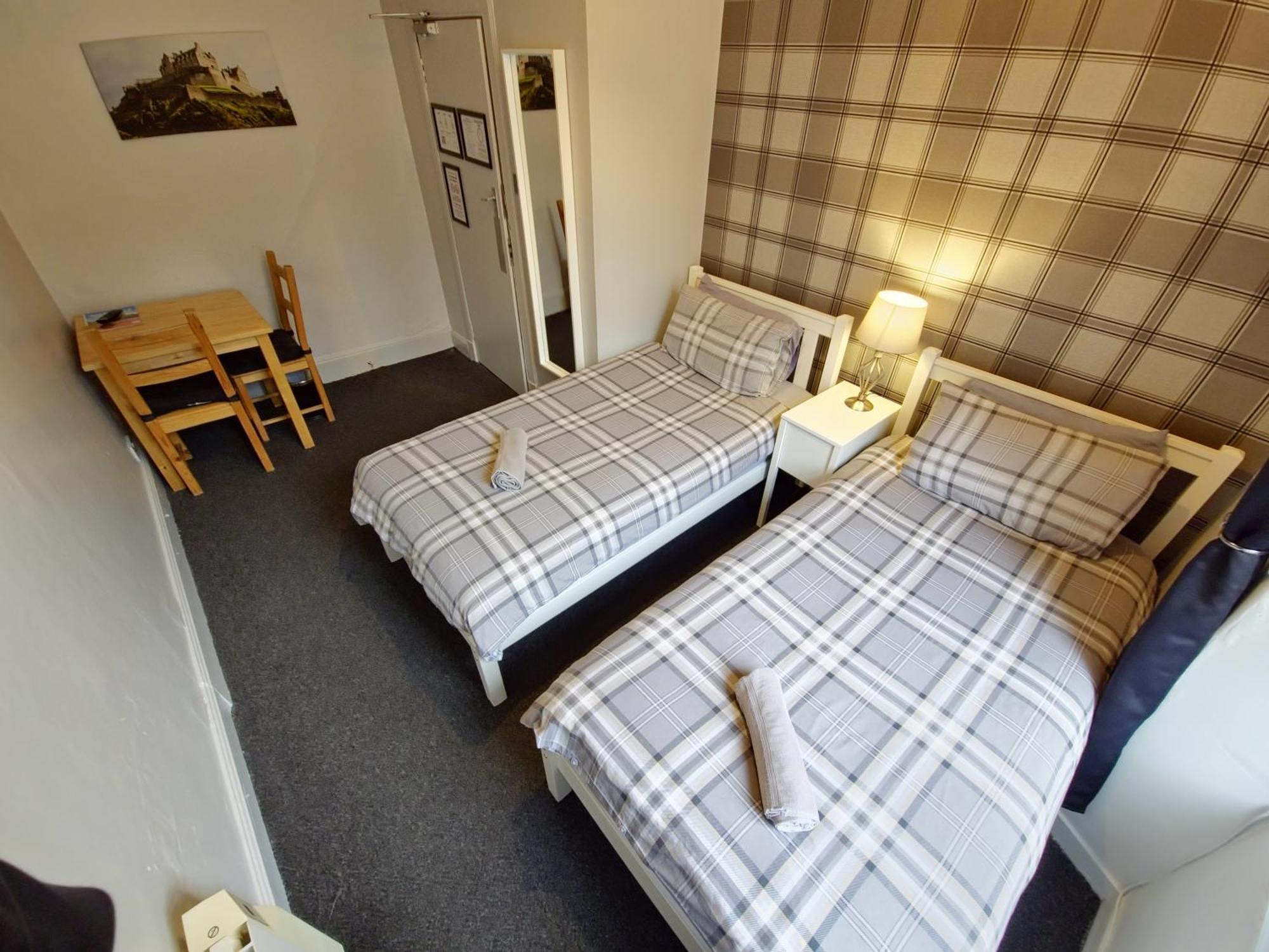 Backpackers - Over 18s Only Auberge de jeunesse *